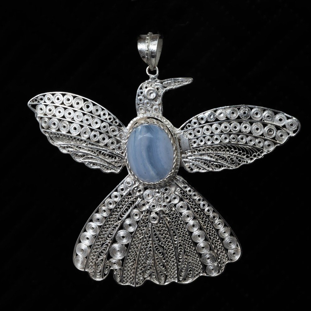 Silver elegant design pendants